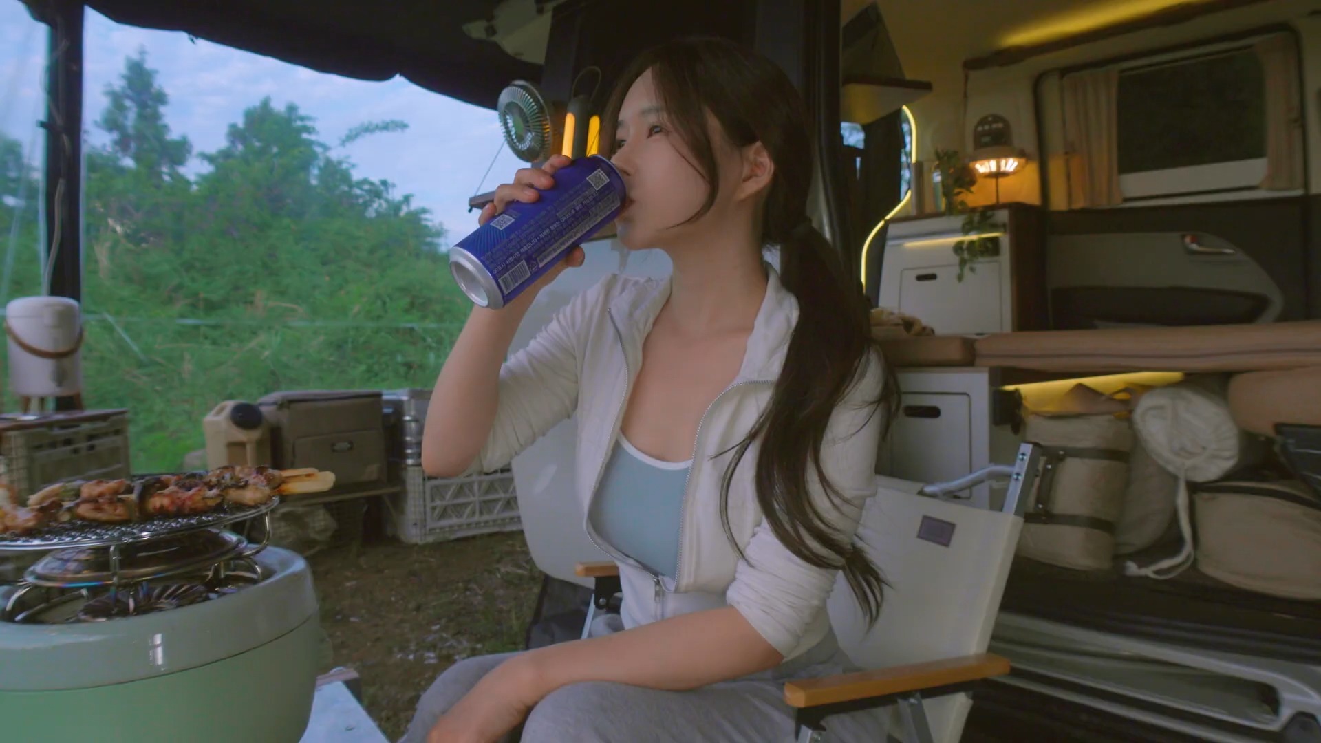 江西庐山“蓝调时刻”暑夏景象如梦幻化